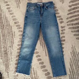 Zara straight leg cropped jeans